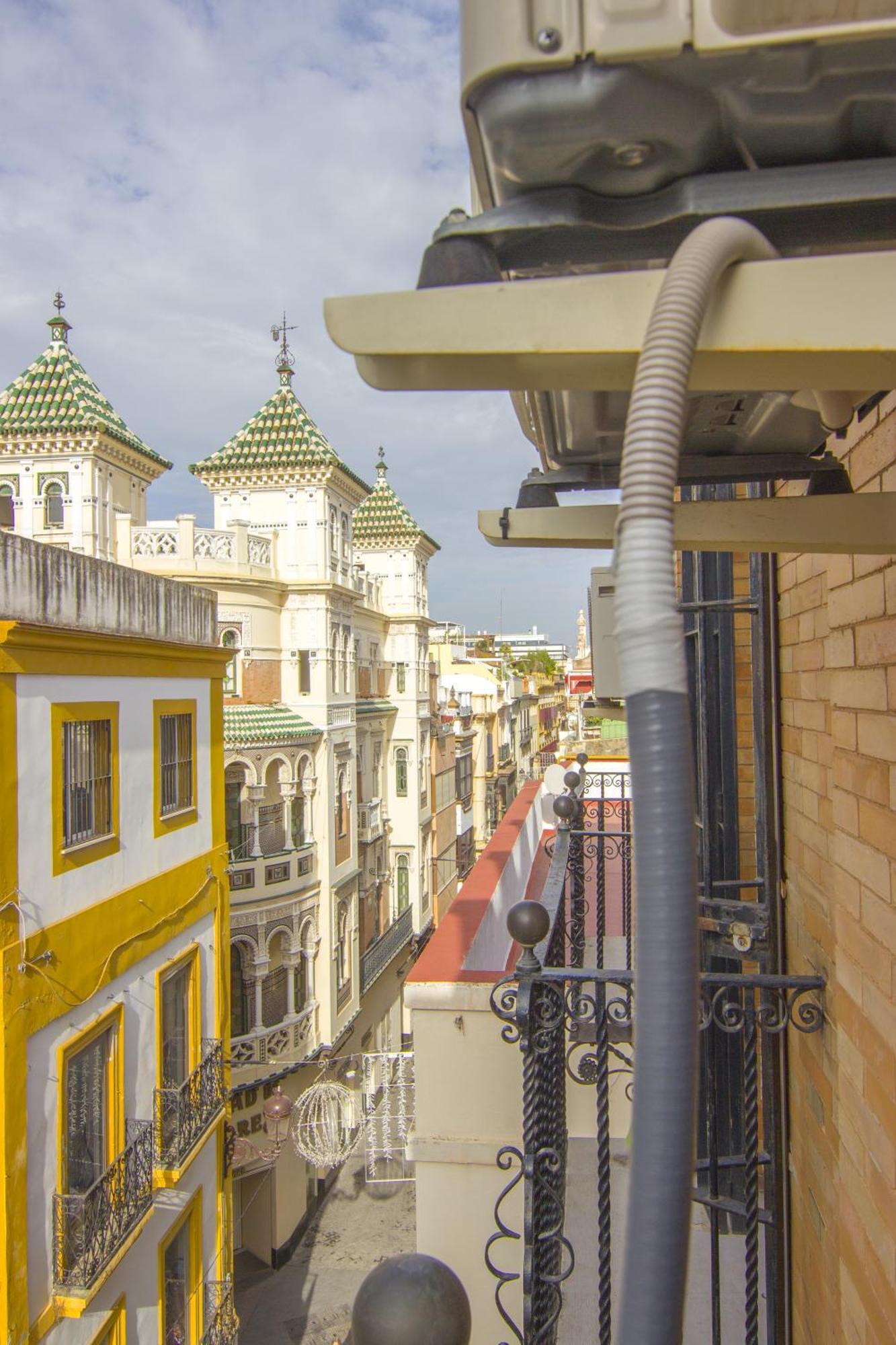 Rentalsevilla En El Centro Historico Sevillano Exterior foto